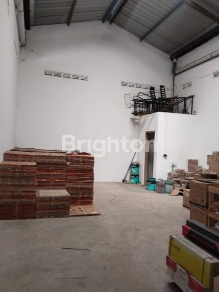 image RUKO STRATEGIS DI JALAN RAYA MAJAPAHIT SEMARANG (2)