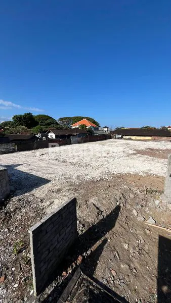 image TANAH PREMIUM SANUR 1500M2 DEKAT BYPASS & PANTAI - LINGKUNGAN VILLA (3)
