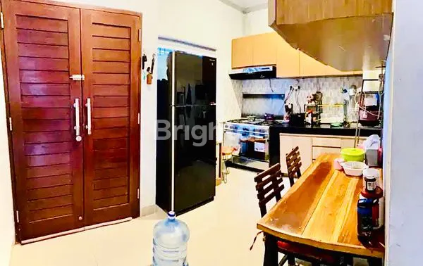 image DIJUAL RUMAH FULLY FURNISHED DI GRIYA JIMBARAN – LOKASI STRATEGIS, SIAP HUNI! (4)