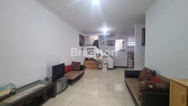 image RUMAH DI DELTA SARI BARU WARU SIDOARJO (3)