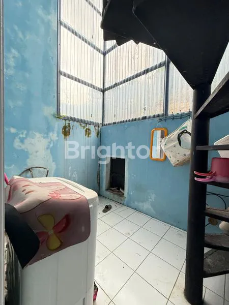 image RUMAH 2 LANTAI DI SEWAKAN (8)