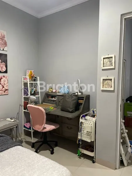 image RUMAH ASRI 2 LANTAI FULLY FURNISHED DEKAT KAMPUS UI (2)
