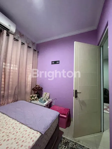 image RUMAH ASRI 2 LANTAI FULLY FURNISHED DEKAT KAMPUS UI (1)