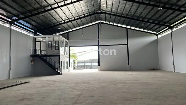 image GUDANG PREMIUM 660M² DI SAMBUTAN - AKSES JALAN RAYA STRATEGIS (1)