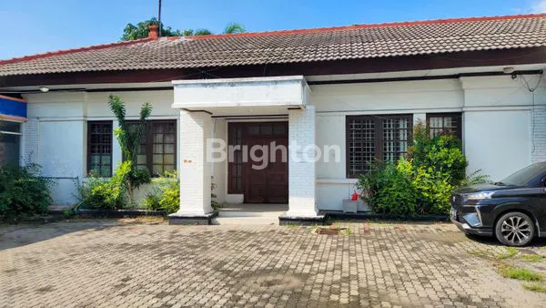 JUAL BANGUNAN EX PERKANTORAN AREA GRESIK KOTA