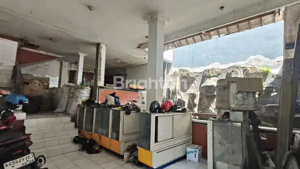 image RUMAH LAMA TENGAH KOTA KEDIRI – DEKAT MALL & AREA BISNIS KEDIRI KOTA (7)