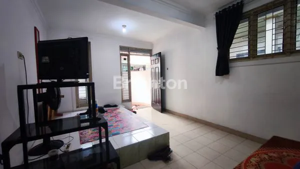 image RUMAH TANJUNG DUREN BANGUNAN HUK 2 LANTAI SEMI FURNISH  (6)