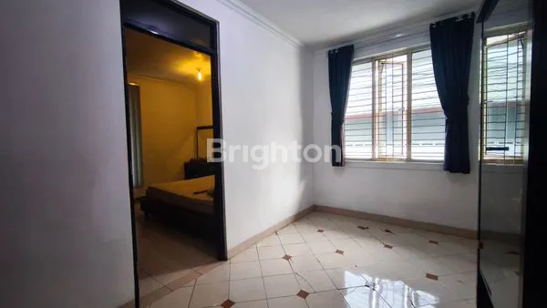 image RUMAH TANJUNG DUREN BANGUNAN HUK 2 LANTAI SEMI FURNISH  (8)