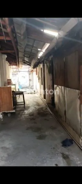 image KREMBANGAN, ADAS,RUMAH HITUNG TANAH, LEBAR 35 METER (2)