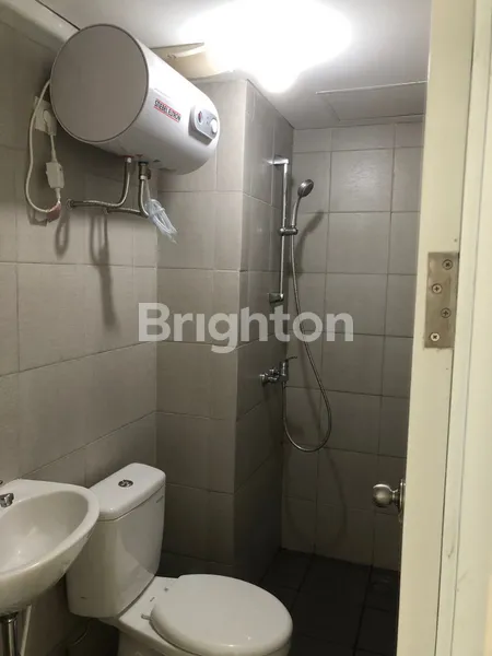 image APARTEMEN BARU 2 BEDROOM, FURNISHED, POOL & CITY VIEW DI CITRALAND VITTORIO SURABAYA, SUPERBLOK PERTAMA & TERBESAR DI WIYUNG, LOKASI STRATEGIS DI JALAN UTAMA SELEBAR 40 METER, FASILITAS LENGKAP ( APARTMENT, OFFICE TOWER, HOTEL, SOHO, AND LIFESTYLE MALL FE (5)