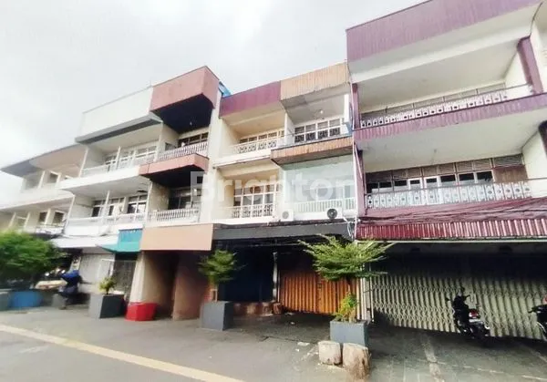 RUKO PREMIUM 3 LANTAI DI JL. GAJAH MADA - PUSAT BISNIS PONTIANAK