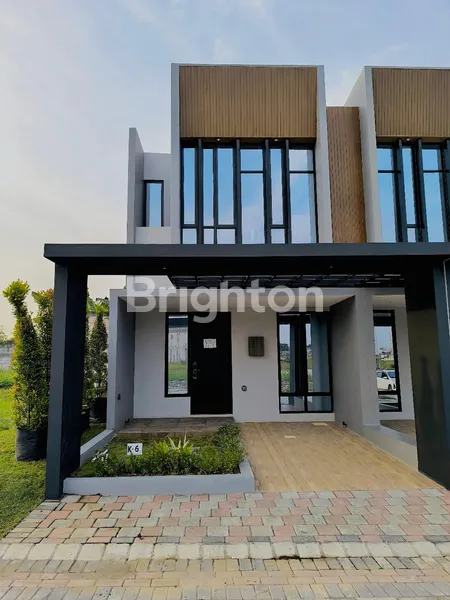 image DIJUAL RUMAH BARU 2 LANTAI PREMIUM DI DARMO PERMAI SURABAYA BARAT DEKAT PAPAYA HANYA 1.4MAN (1)