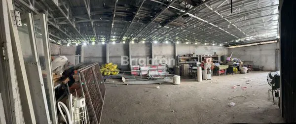 image GUDANG EX-WORKSHOP PREMIUM DI A. YANI, PARKIR LUAS & AKSES STRATEGIS (1)