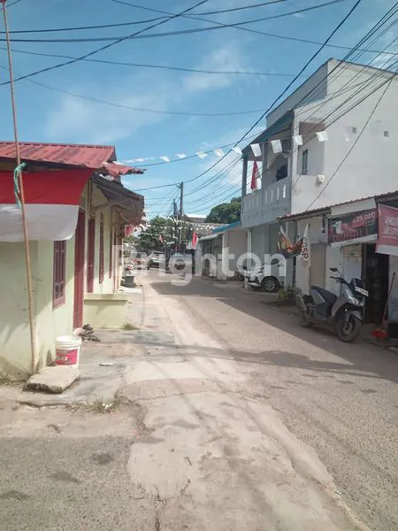 RUMAH DISEWAKAN DI TAMAN BATU BESAR NONGSA
