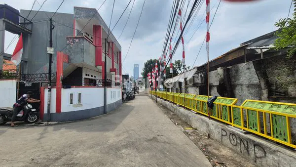 image RUMAH 2 LANTAI EX KONTRAKAN (5)