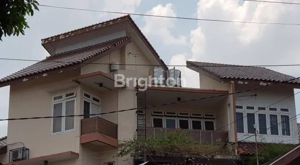 image TURUN HARGA RUMAH SEMI FURNISH CANTIK TERAWAT DAN NYAMAN, RUMAH MINIMALIS LOKASI DEKAT JAVA MALL SEMARANG (4)