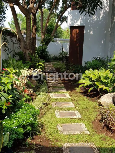 image TURUN HARGA RUMAH SEMI FURNISH CANTIK TERAWAT DAN NYAMAN, RUMAH MINIMALIS LOKASI DEKAT JAVA MALL SEMARANG (5)