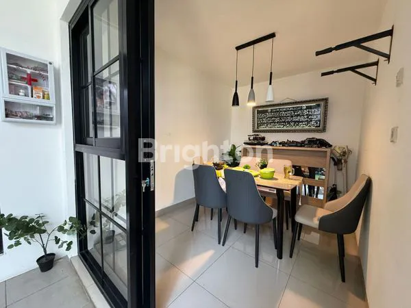 image RUMAH FULL FURNISHED DENGAN INTERIOR MEWAH DI CLUSTER DAYANA SUMMARECON BANDUNG (1)