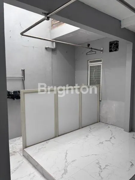 image RUMAH MEWAH 3KT PALM RESIDENCE SEMEMI - 2 MENIT KE SMAN 12 (3)