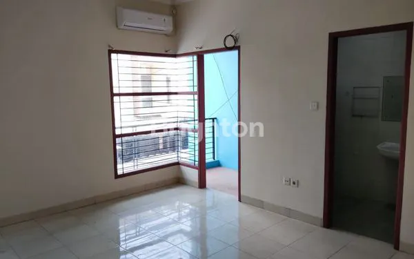 image RUMAH NYAMAN 3LANTAI KAVLING POLRI JELAMBAR GROGOL PETAMBURAN JAKARTA BARAT  (7)