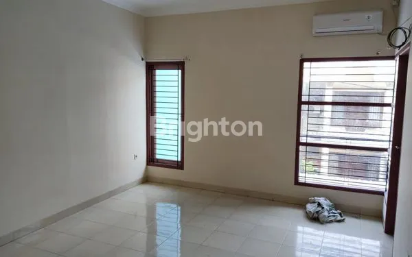 image RUMAH NYAMAN 3LANTAI KAVLING POLRI JELAMBAR GROGOL PETAMBURAN JAKARTA BARAT  (6)
