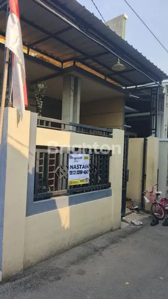 image RUMAH MINIMALIS 73M² DEKAT PLAZA & STASIUN LAMONGAN, SHM SIAP HUNI (2)