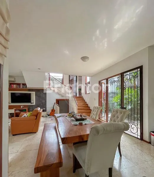 image RUMAH MEWAH DI MENTENG BINTARO, TANGERANG SELATAN (3)