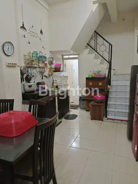 image RUMAH STRATEGIS DI JUAL DI KAVLING POLRI JELAMBAR JAKARTA BARAT (2)