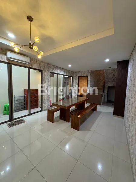 image RUMAH MEWAH 4KT FULL AC DI CLUSTER LUXMORE GREENWICH BSD (1)