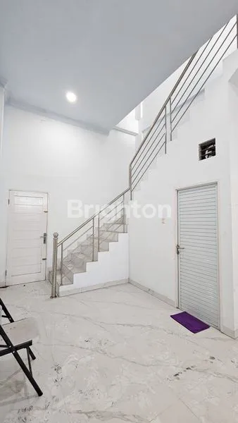 image DI JUAL CEPAT RUKO PREMIUM 3,5 TINGKAT - JL BAHAGIA, TELADAN TIMUR - MEDAN KOTA - KONDISI BARU TERAWAT - 180 M² (3)