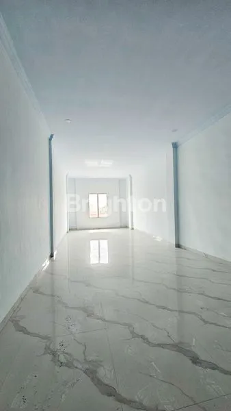 image DI JUAL CEPAT RUKO PREMIUM 3,5 TINGKAT - JL BAHAGIA, TELADAN TIMUR - MEDAN KOTA - KONDISI BARU TERAWAT - 180 M² (6)