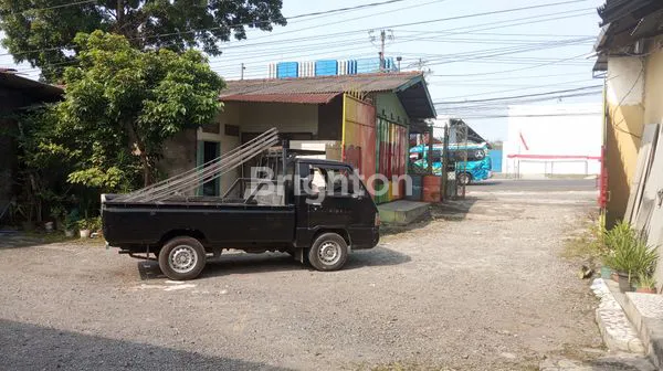 TOKO DAN GUDANG JL. RAYA SEMARANG - SOLO, SALATIGA