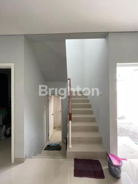 image RUMAH 2 LANTAI SIAP HUNI DI SYNTHESIS HOMES CIPUTAT – DEKAT MRT (5)