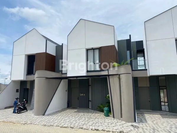 image RUMAH STYLISH DI THE PARKVILLE PEKANBARU (1)