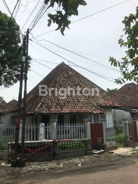 image RUMAH KLASIK HOOK 258 M² STRATEGIS DI KEBONWARU KOTA BANDUNG  - INVESTASI PASTI UNTUNG (6)