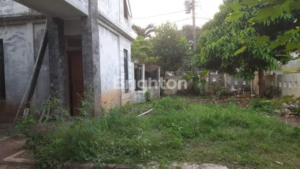 image RUMAH MEWAH 2 LANTAI DI BUKIT SARI, 750M DARI SETIABUDI (3)