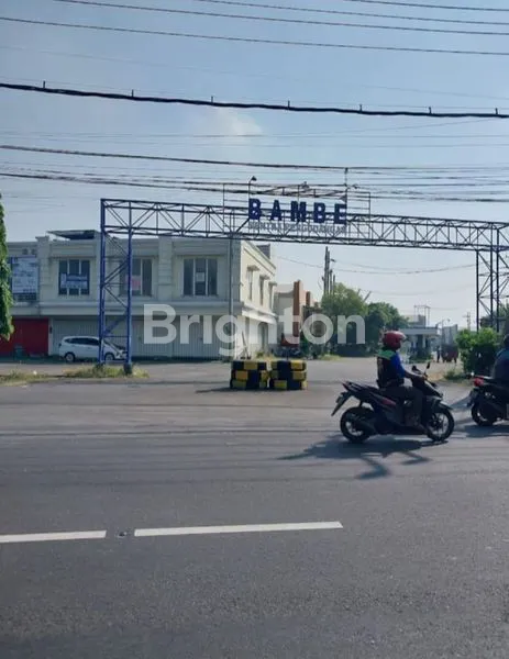 image RUKO 2 LANTAI BARU, NOL JALAN, PARKIRAN LUAS, MASUK KOMPLEKS PERUKOAN, BAMBE DRIYOREJO, GRESIK (7)