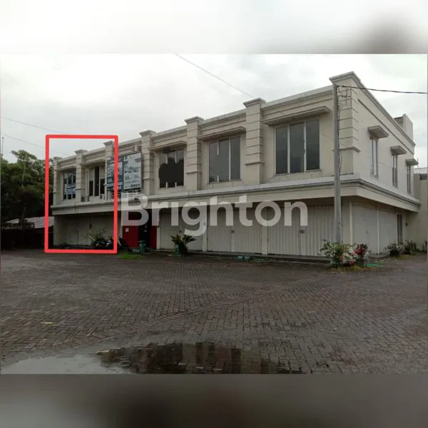 image RUKO 2 LANTAI BARU, NOL JALAN, PARKIRAN LUAS, MASUK KOMPLEKS PERUKOAN, BAMBE DRIYOREJO, GRESIK (1)