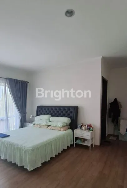 image RUMAH 2 LANTAI SEMI FURNISHED DI SUVARNA SUTERA  CLUSTER ALAM SIGNATURE DEKAT PASAR 8 & SEKOLAH SANTA LAURENSIA (7)