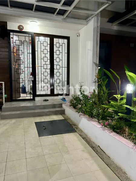 image DIJUAL RUMAH TAPI CLUSTER SHINANO JGC (6)