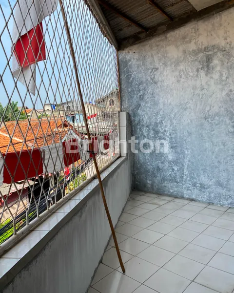 image SERIUS, RUMAH SHM 2 LANTAI CUMA RP1,5M DI JAKARTA TIMUR? GRAB IT FAST!  (8)