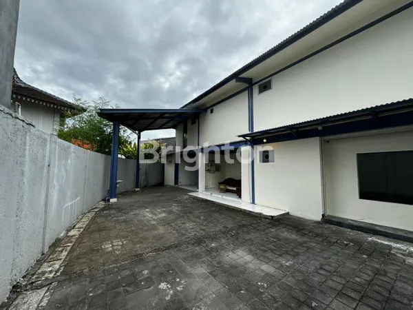 image GEDUNG PREMIUM 2 LANTAI STRATEGIS DI KEROBOKAN - COCOK SHOWROOM (3)