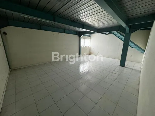 image GEDUNG PREMIUM 2 LANTAI STRATEGIS DI KEROBOKAN - COCOK SHOWROOM (7)