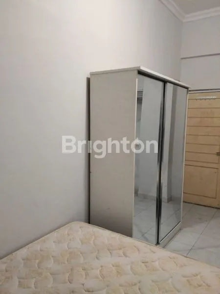 image RUMAH KOS EXCLUSIVE 3 LANTAI SIAP HUNI DI CEMPAKA PUTIH - JAKARTA PUSAT, LOKASI STRATEGIS, DEKAT TOL DAN AREA KOMERSIAL (FURNISHED) (3)