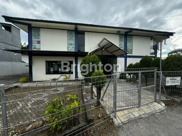 image FOR SALE – TANAH & BANGUNAN SHOWROOM/GUDANG/KANTOR – KEROBOKAN, BALI (2)