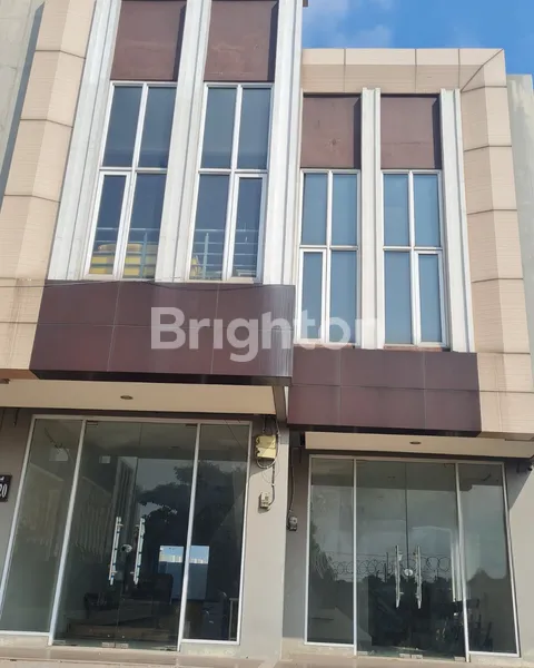 image RUKO CANTIK POSISI DITENGAH DARI RUKO GNDENG 3  DI KOTA WISATA CIBUBUR BOGOR (1)