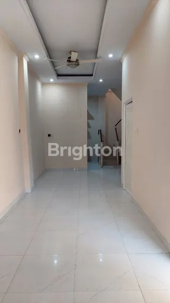 image RUMAH 2 LANTAI SIAP HUNI DI BEKASI TIMUR (7)