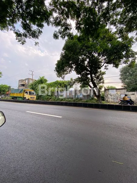 image TANAH ISTIMEWA JARANG ADA DI RAYA PANDAAN GEMPOL (2)