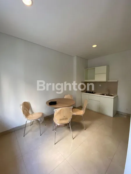 image DIJUAL RUMAH 3 LANTAI FULL FURNISH DI CO-LIVING ZENA @ THE MOZIA BSD (2)