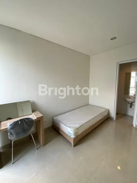 image DIJUAL RUMAH 3 LANTAI FULL FURNISH DI CO-LIVING ZENA @ THE MOZIA BSD (8)